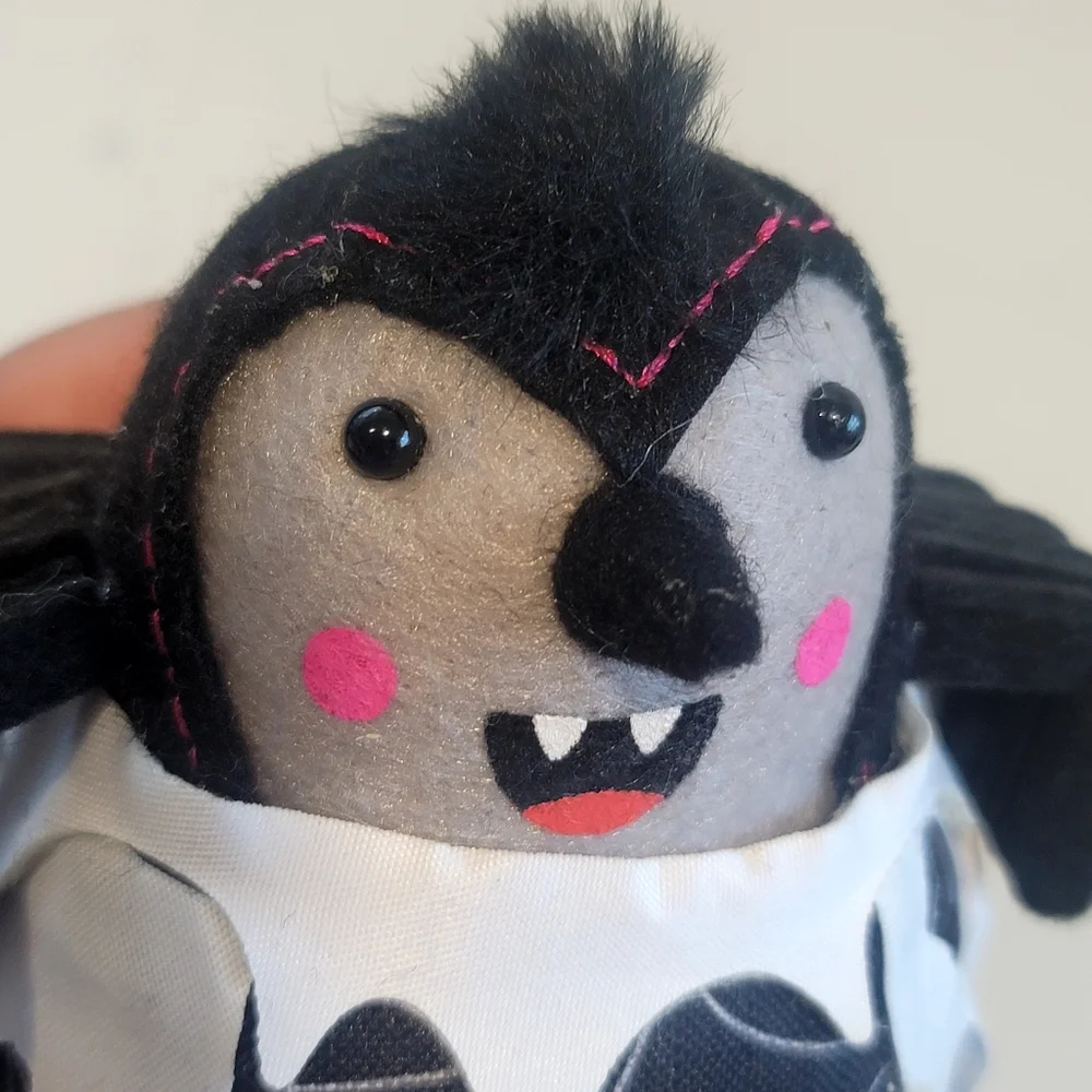 NEW Hyde & EEK! Boutique Featherly Friends 